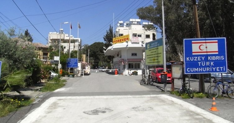 Güney Kıbrıs, KKTC’ye tıbbi ekipman ve ilaç yardımı gönderdi